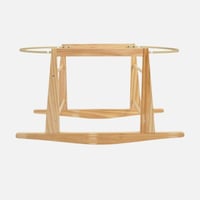 قاعدة خشبية آمنة ومتينة لتثبيت الألعاب