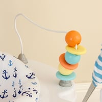 نطاط اطفال بالوان مختلفة - تعزز المهارات الحركية