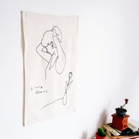 لوحة قماشية جدارية فتاة