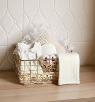 هدية السلة بناتي شتوي