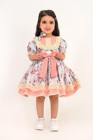 فستان ريفي أنيق مع مشبك شعر