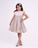 فستان كلاسيك بيج وصدرية دانتيل