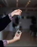 تعليقه سياره بأسم وعباره