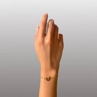 اسواره حرف مع فص أنيق