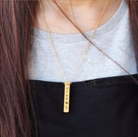 ‎قلادة الاسم اللانهاية ، قلادة الاسم الذهبي