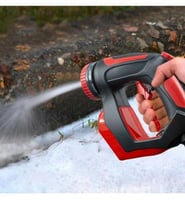 مسدس ماء مع علبة صابون