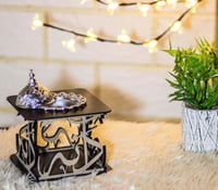 مبخرة مربعة بالاسم