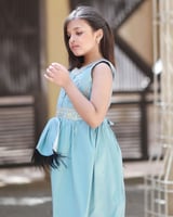 فستان الحرف العربي