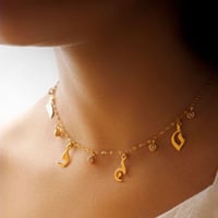 سلسال الاحرف مع كرستال