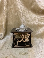 مبخرة مربعة بالاسم