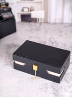 علب جلد فاخره ( اوقييتين كينام و ٢ ربع توله )