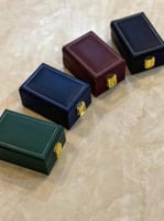 علب أوقية جلد