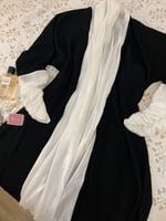 Signature abaya ( بإمكانك اختيار اللون )