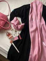 Signature abaya ( بإمكانك اختيار اللون )