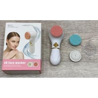 فرشاة لتنظيف الوجه