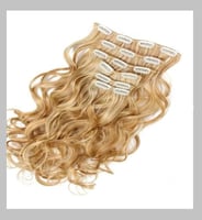 مجموعة طويلة مموجة من الشعر المجعد