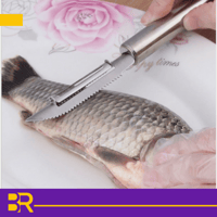 أداة تقطيع وتقشير من قطعتين