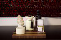 قاعدة صينية للعطور او التقديم والضيافة