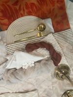 الأثاث الداخلي للخيمة بجميع الملحقات