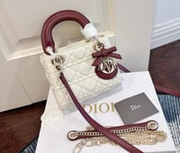 عودي وابيض