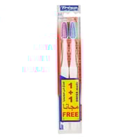 فرشاة اسنان سويس كلين Trisa واحد والثاني مجاناً