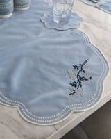 طقم مفارش سفرة مطرز Blue Vibes