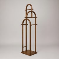 علاقة ملابس Wester