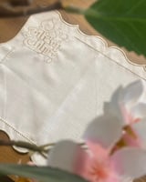 طقم مفارش سفرة مطرز - رمضان مبارك (تطريز لون كريمي...