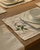 طقم مفارش سفرة مطرز Violate