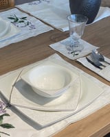 طقم مفارش سفرة مطرز Violate