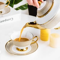 كوب شاي إنجليزي Paris