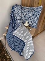 بطانية خفيفة Mikanos مع تلبيسة مخدة