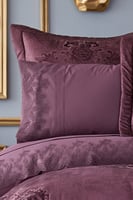 طقم مفارش عرائس كوين سايز Valeria عنابي