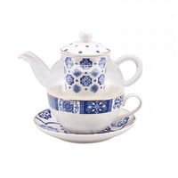 كوب شاي مع إبريق شفاف صغير Riad