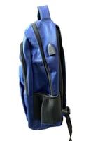 شنطة وسط مقاس 20 مناسبة للطلعات ورحلات السفر القصي...