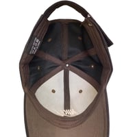 كاب براند بني غامق قصة قصيرة