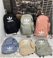 شنطة مدرسية بعلامة اديداس ألوان متعددة جميلة ومميز...