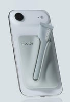 حامل مغناطيسي لمرطب الشفاه هايلي رود من RHODE