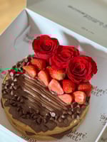 كيكه كوكيز مع فراوله وورد