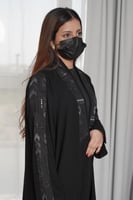 عباية شموخ رصاصي