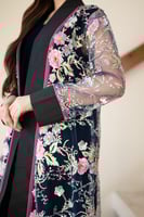 جلابية مخمل قطعتين بإضافة تل مطرز وموديل فتحة في ا...