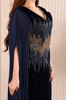 جلابية مخمل مطرزة بالترتر بإضافة خامة الجورجيت