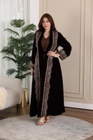 جلابية مخمل قطعتين بكلفة مطرزة في الامام والخلف