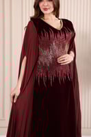 جلابية مخمل مطرزة بالترتر بإضافة خامة الجورجيت