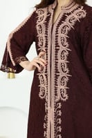عنابي غامق