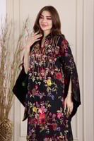 جلاية شيفون مورد مخمل بتطريز شك وكرستال في الصدر