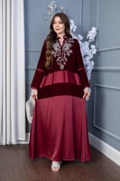 جلابية مخمل مدمجة بتطريز لامع في الصدر