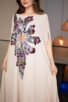 جلابية جوجيت فراشة بكلفة مطرزة من الامام