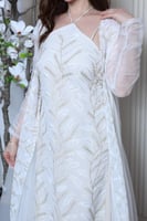 جلابية قطعتين مطرزة وأكمام زم