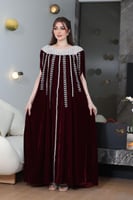 جلابية مخمل فراشة بتطريز كرستالات في الرقبة